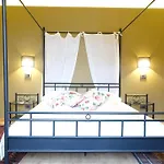 Madama Cristina Bed & Breakfast